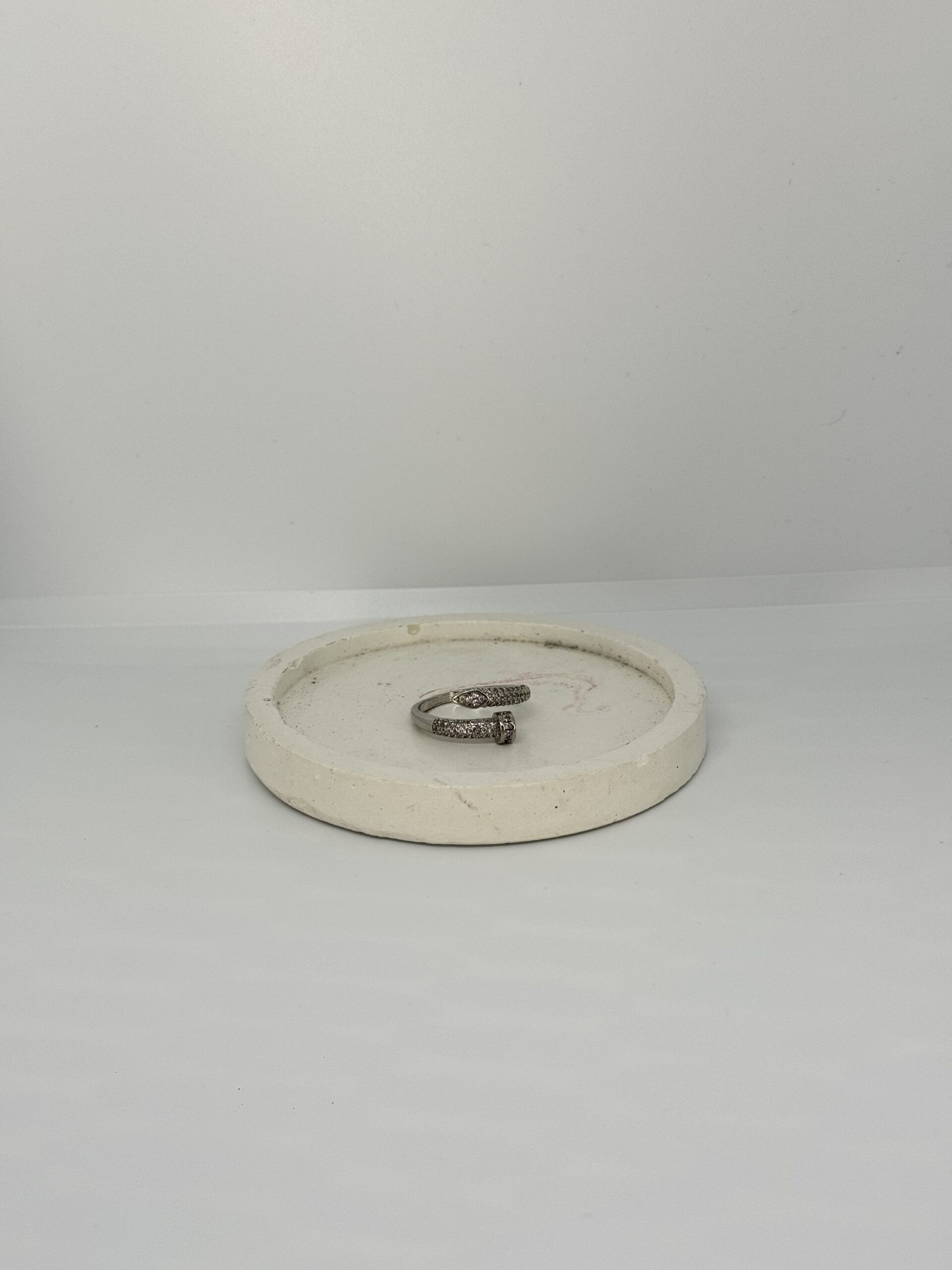 HARD RING