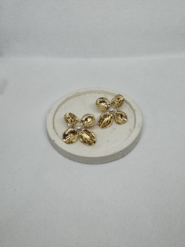 NAZU GOLD EARRINGS