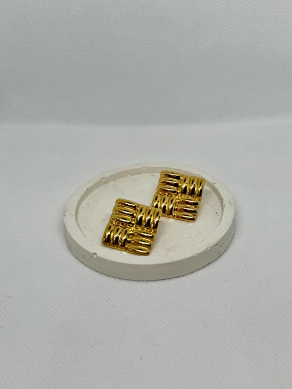 SQUARE RIB EARRINGS