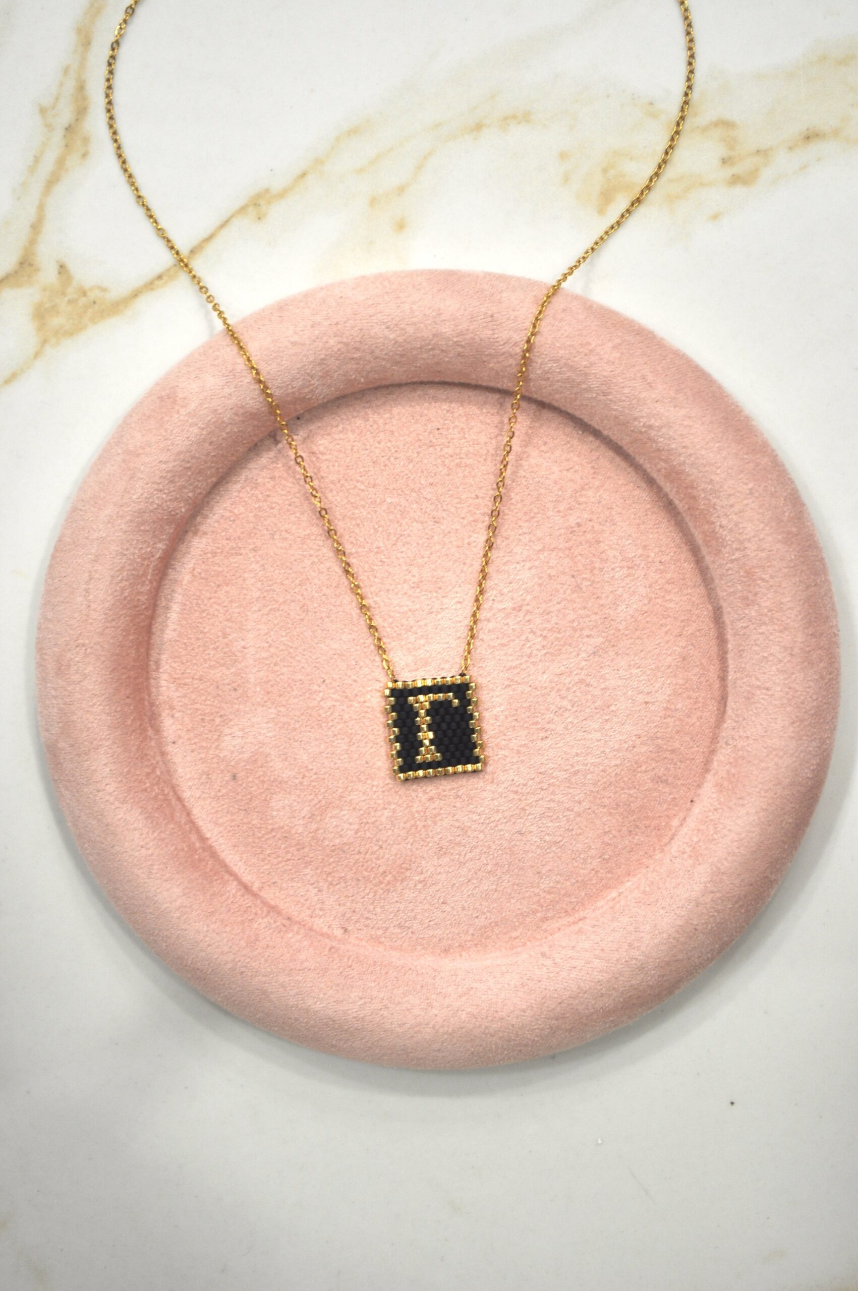 Monogram Γ